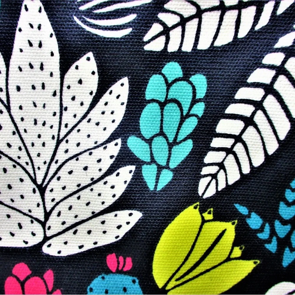 NWOT Fossil Eliza Wristlet Dark Floral - Picture 4 of 5